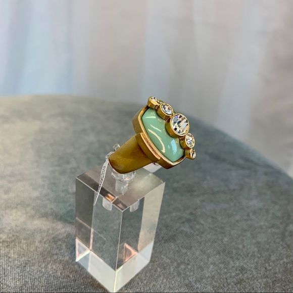 Lia Sophia NWT mint green gold tone Swarovski overlay ring size 7 - Picture 5 of 8